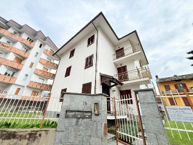 Appartamento via Umberto I 15, Lanzo Torinese
