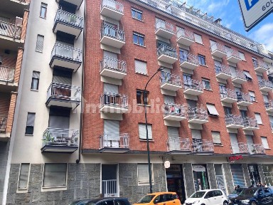 Trilocale via Ventimiglia 54, Nizza Millefonti, Torino