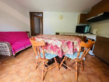 Bilocale frazione monastero di sotto, Monastero di Lanzo