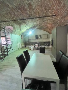 Villar Perosa, Via Azzario