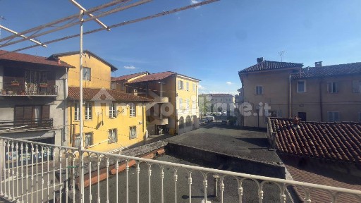 Bilocale largo Ferruccio Talentino 8, Centro, Castellamonte
