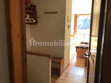 Bilocale via IV Novembre 25, Centro, Cesana Torinese