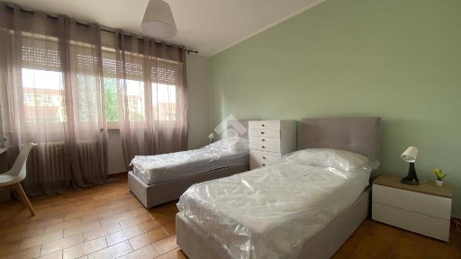 Trilocale via Michelangelo, Centro, Grugliasco
