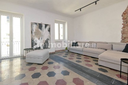 Trilocale via San Giuseppe Benedetto Cottolengo 21, Aurora, Torino