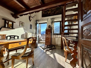 Trilocale via Principale 30, Sestriere