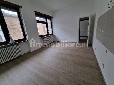 Bilocale via Giansiracusa 14, Centro, San Mauro Torinese