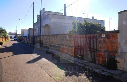 Rustico via Po 24, Centro, Castrignano del Capo