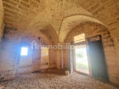 Rustico Strada Vicinale Alessano Tutino, Tricase