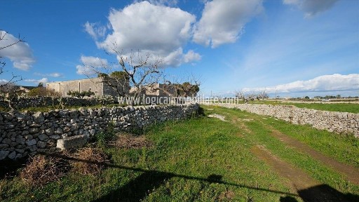 Lecce, Caracci, SP94