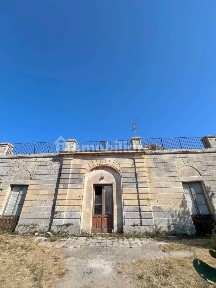 Casale 300 m², Merine, Lizzanello