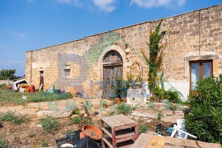 Masseria Sp125, Lequile