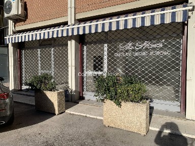 Locale commerciale in Affitto