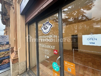 Locale commerciale in Affitto