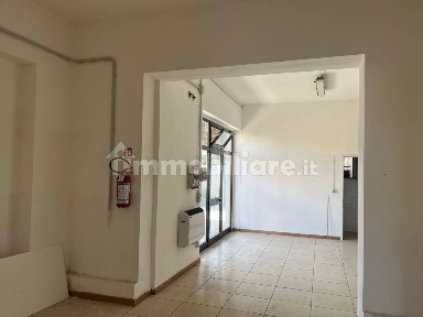 Locale commerciale in Affitto