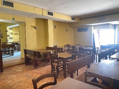 Locale commerciale in Affitto