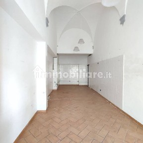 Locale commerciale in Affitto