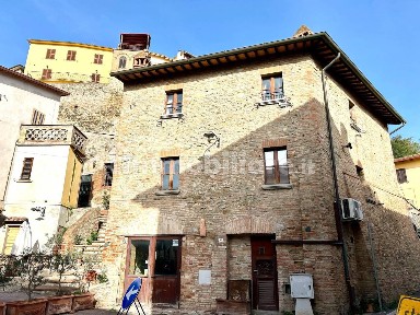 Locale commerciale in Affitto