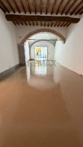 Locale commerciale in Affitto