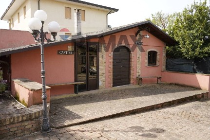 Bevagna, VIA ALCIDE DE GASPERI, 61