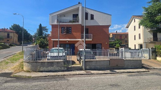 Locale commerciale in Affitto
