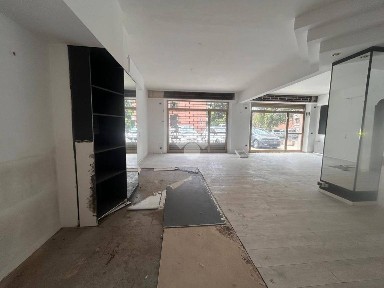 Locale commerciale in Affitto