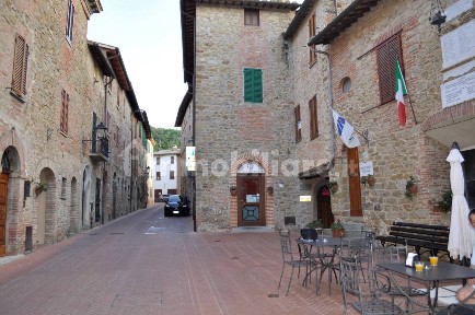 Locale commerciale in Affitto
