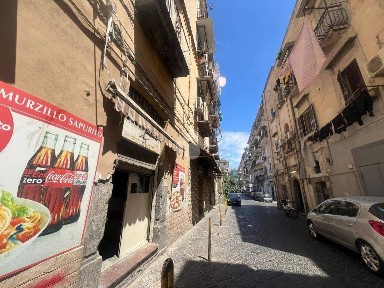 Napoli, Garibaldi - Ferrovia, Vicoletto S.Maria Delle Grazie al Loreto, 21