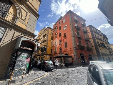 Napoli, Mercato, Via Gregorio Mattei, 1