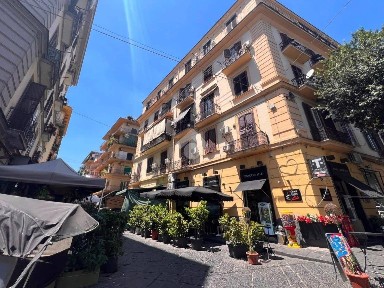 Napoli, Tribunali, Traversa benedetto cairoli, 101