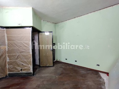 Locale commerciale in Affitto