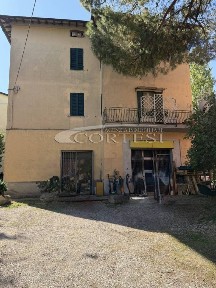 Negozio - Locale commerciale in Affitto