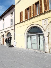 Locale commerciale in Affitto