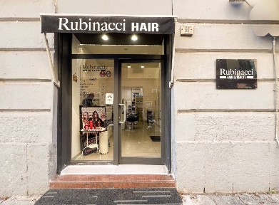 Locale commerciale in Vendita