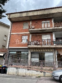 Locale commerciale in Affitto