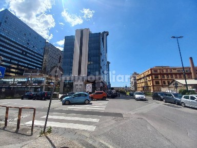 Napoli, Centro Direzionale, Via Giovanni Porzio