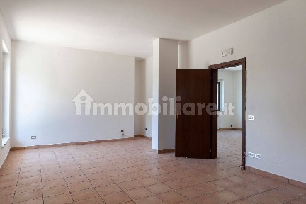 Locale commerciale in Affitto