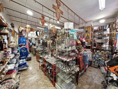 Locale commerciale in Affitto