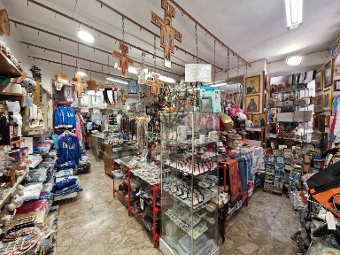Locale commerciale in Affitto