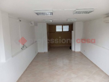 Locale commerciale in Affitto
