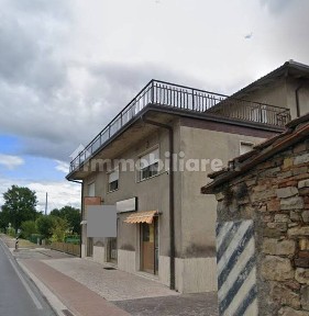 Locale commerciale in Affitto