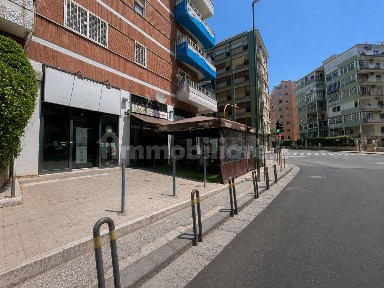 Locale commerciale in Vendita