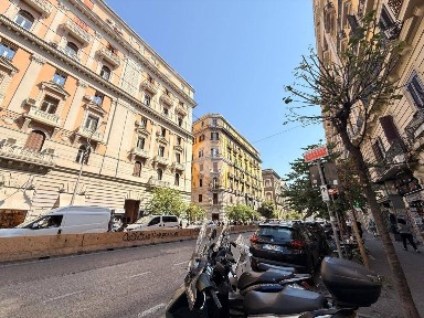 Napoli, Borgo Orefici, Via Angelo di Costanzo