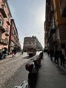 Negozio all'asta Vico Carceri San Felice 25, Napoli
