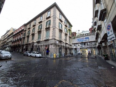 Locale commerciale in Vendita