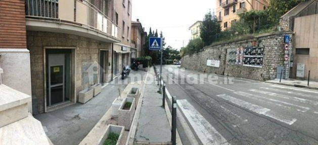 Locale commerciale in Affitto