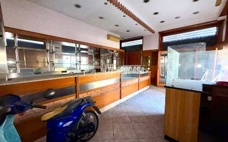 Napoli, Arenaccia, Via Alfonso D'Avalos 8/b\c