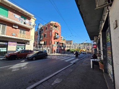 Napoli, Colli Aminei - Capodimonte, Viale Colli Aminei, 25/b