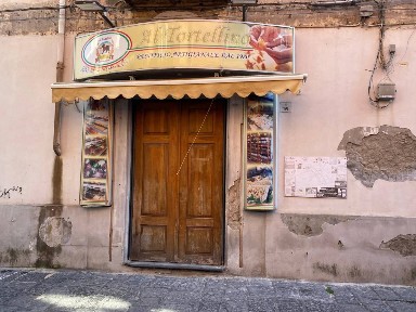 Locale commerciale in Vendita
