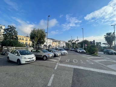 Napoli, Chiaia, Riviera Di Chiaia, 73