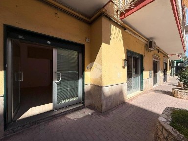 Napoli, Pianura, Via Carlo Carrà, 74